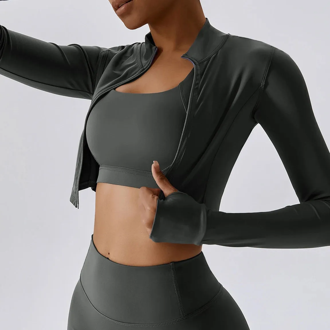 YIYI Long Sleeves With Finger Hole Outdoor Jackets High Neck Slim Body Quick Dry Summer Gym Jacket Sports Jacket Women